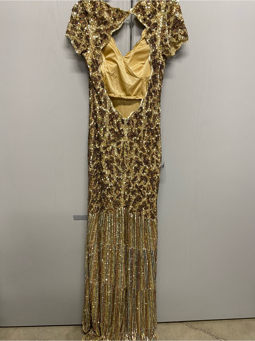 Primavera Couture Gold Open Back Sequin Gown Size 14 NWOT Formal Dress - Picture 6 of 6